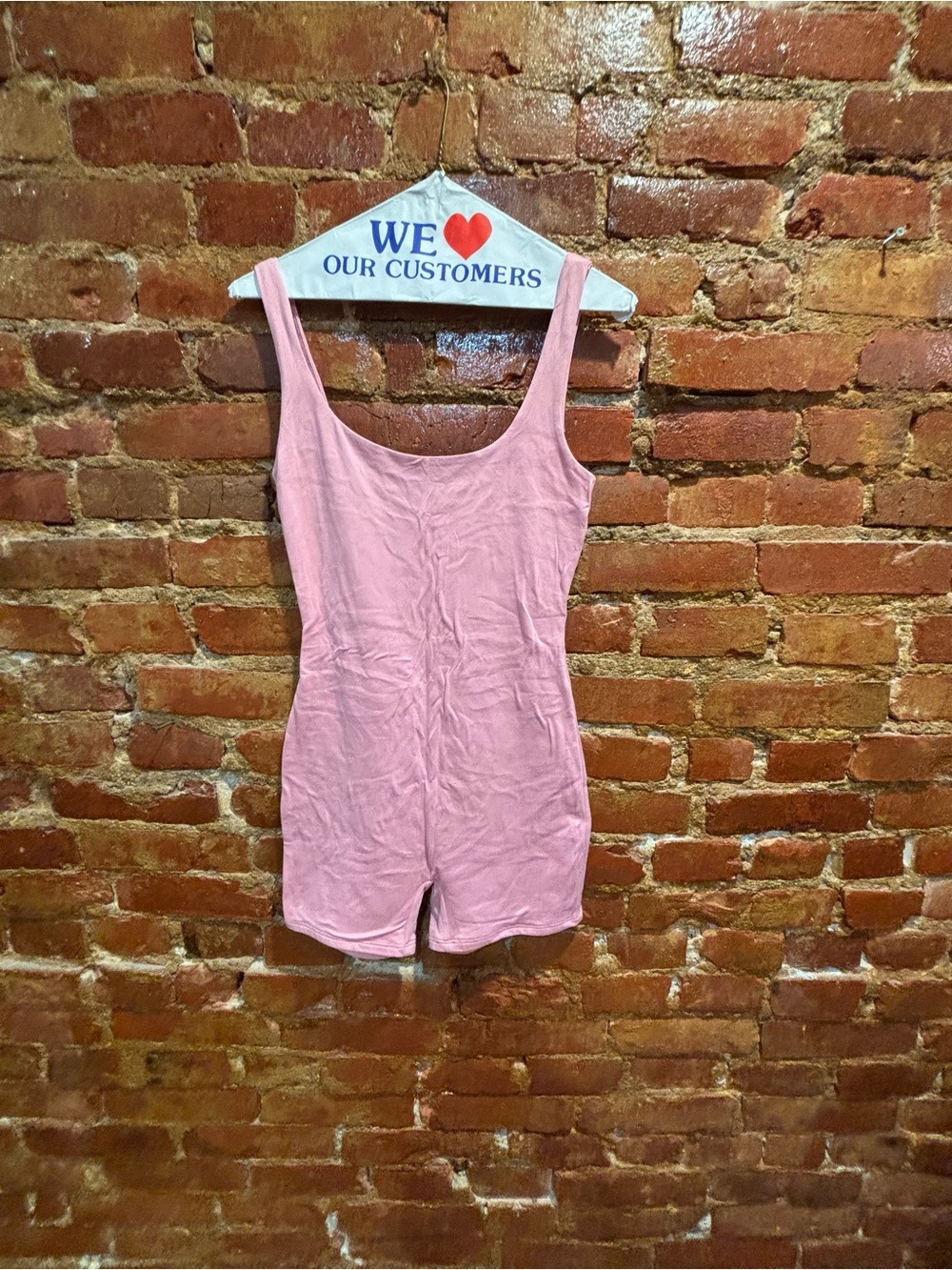 Sleeveless Scoop Romper in Pink Rose size small new never worn